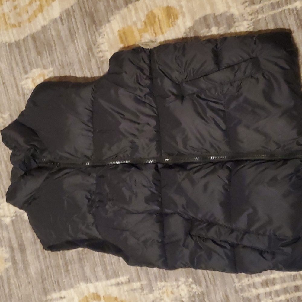 Nwt old navy black vest size 14 to 16